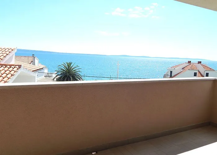 Vukovic * Ποντστράνα