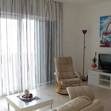 Vukovic Apartamento Podstrana